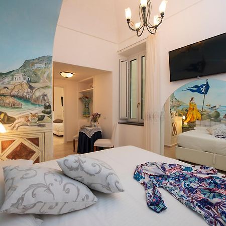 Aparthotel Antica Repubblica In Amalfi Center At 100Mt From The Sea ภายนอก รูปภาพ