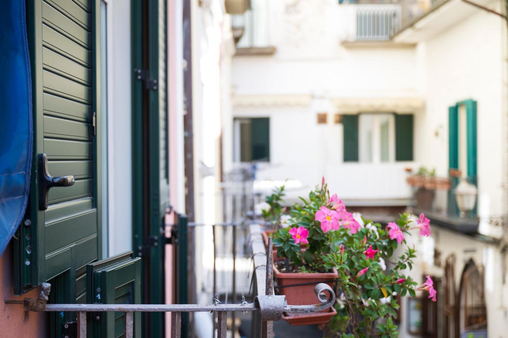 Aparthotel Antica Repubblica In Amalfi Center At 100Mt From The Sea ภายนอก รูปภาพ